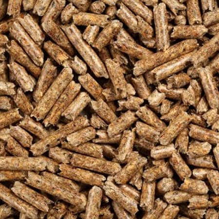 Hay pellets for bedding