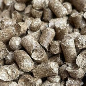 Straw pellets for litter